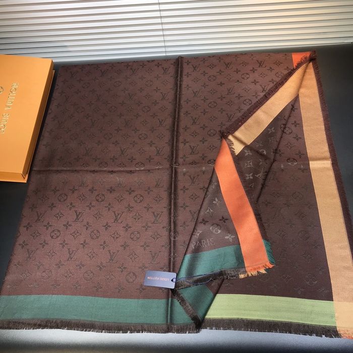 Louis Vuitton Scarf LVS00174